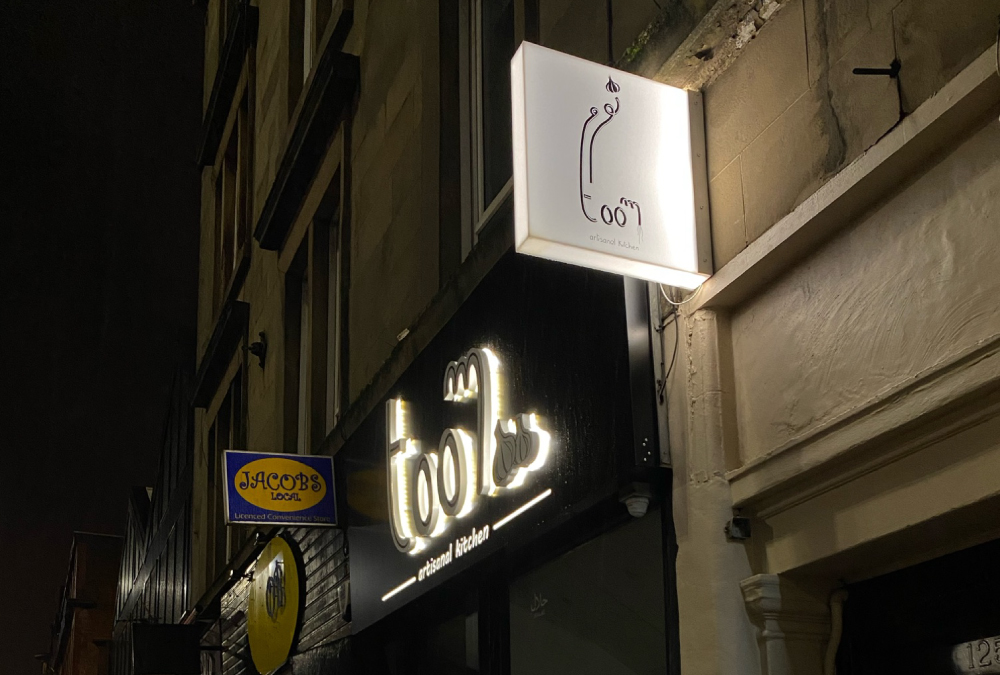 signs-glasgow-edinburgh-sign-makers-3d-built-up-letters-2-signs-glasgow-edinburgh-header-glasgow-edinburgh-aberdeen-dundee