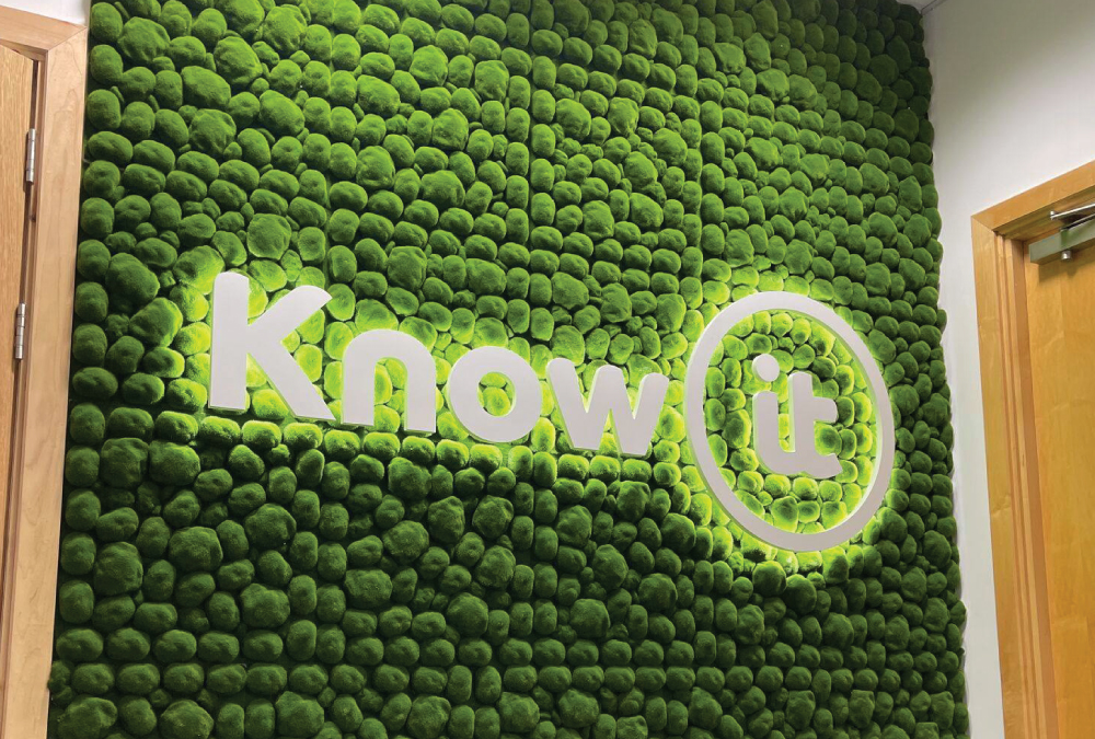 signs-glasgow-sign-makers-3d-letters-backlit-moss-wall-glasgow-edinburgh-aberdeen-dundee